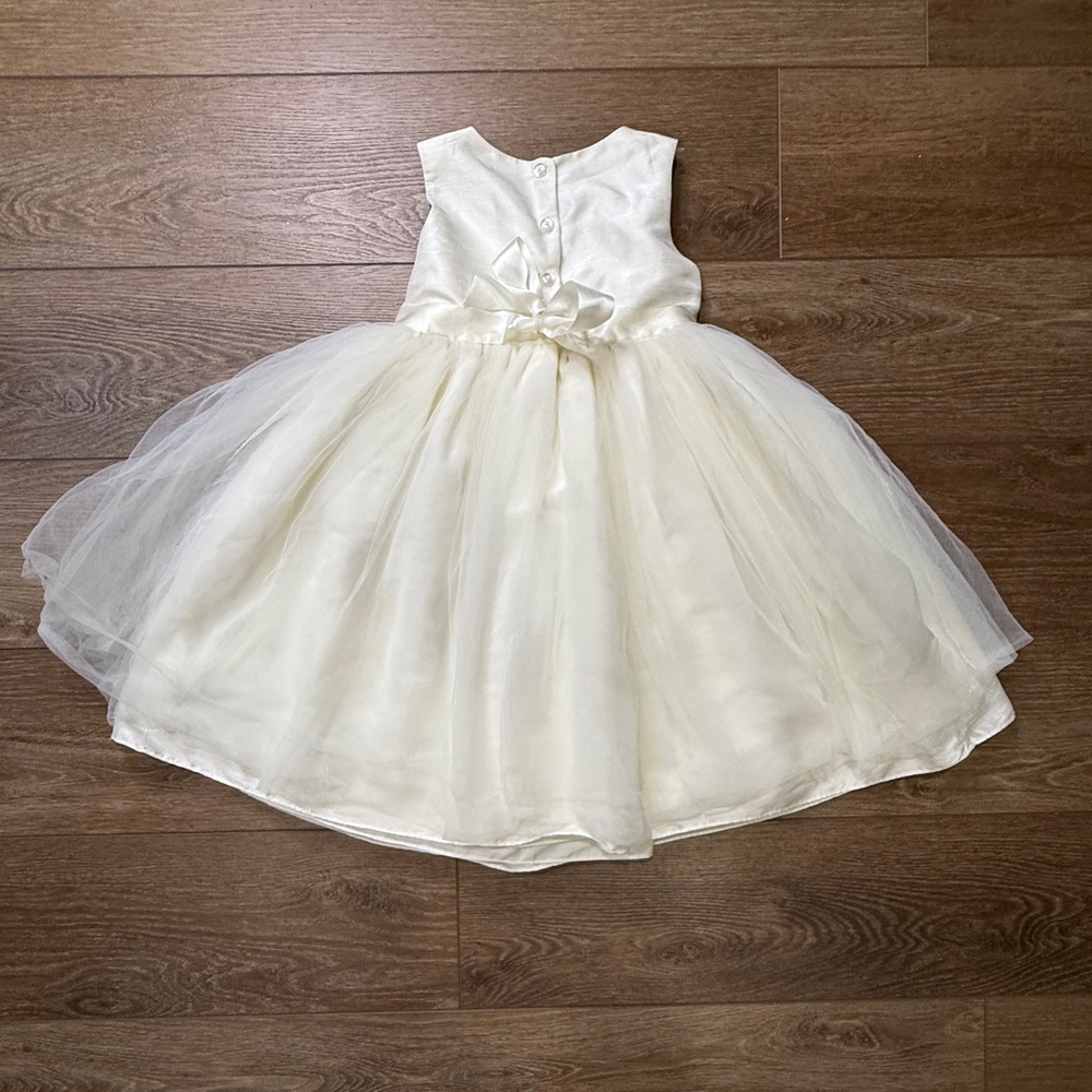 Pippa & Julie Girls Formal Dress, Size 5, Cream, Tulle, Flower Girl, Sleeveless - Picture 6 of 11